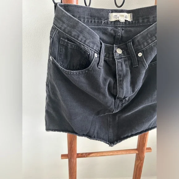Madewell denim skirt - Picture 2 of 5